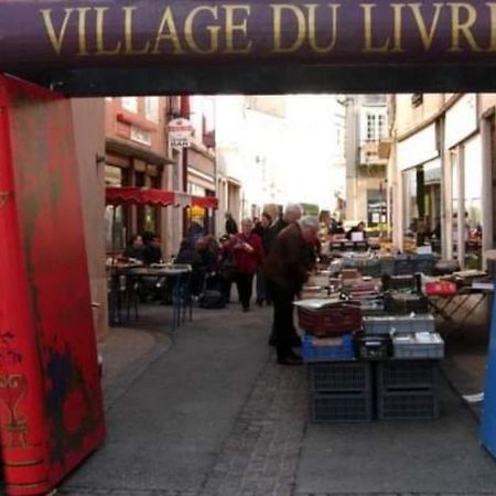 Superbe Appartement De 40M2 Avec Parking Gratuit Sur Place Cuisery Esterno foto