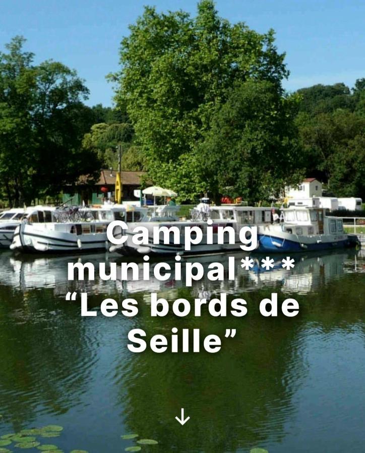 Superbe Appartement De 40M2 Avec Parking Gratuit Sur Place Cuisery Esterno foto